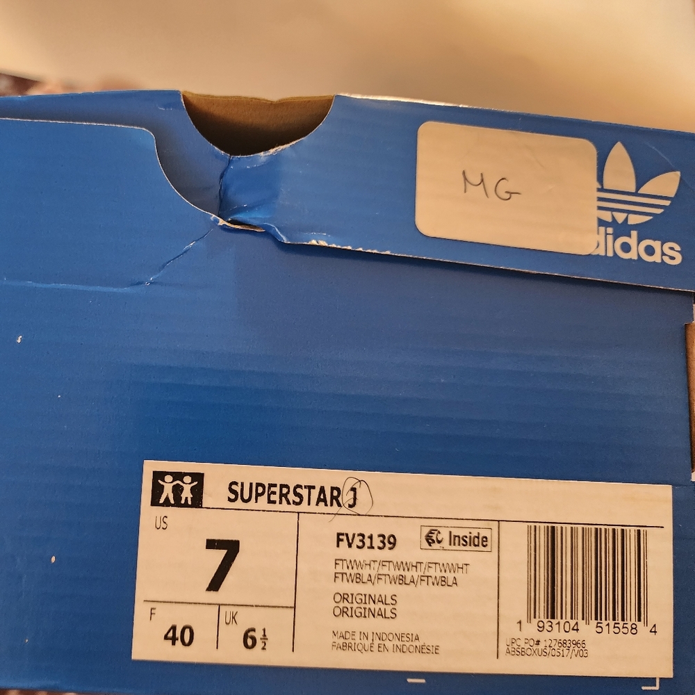 Adidas Superstar J
